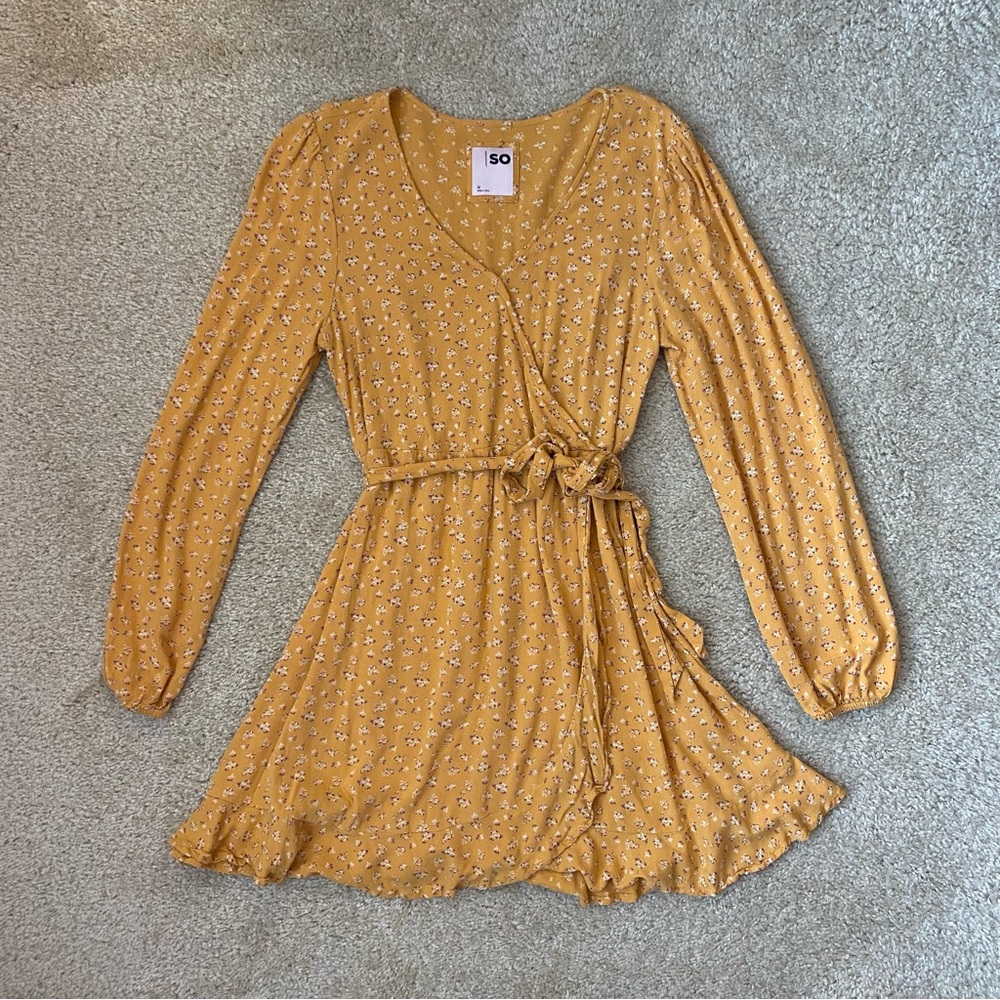 Kohl’s SO Brand Yellow Floral Long Sleeve Dress Size Medium